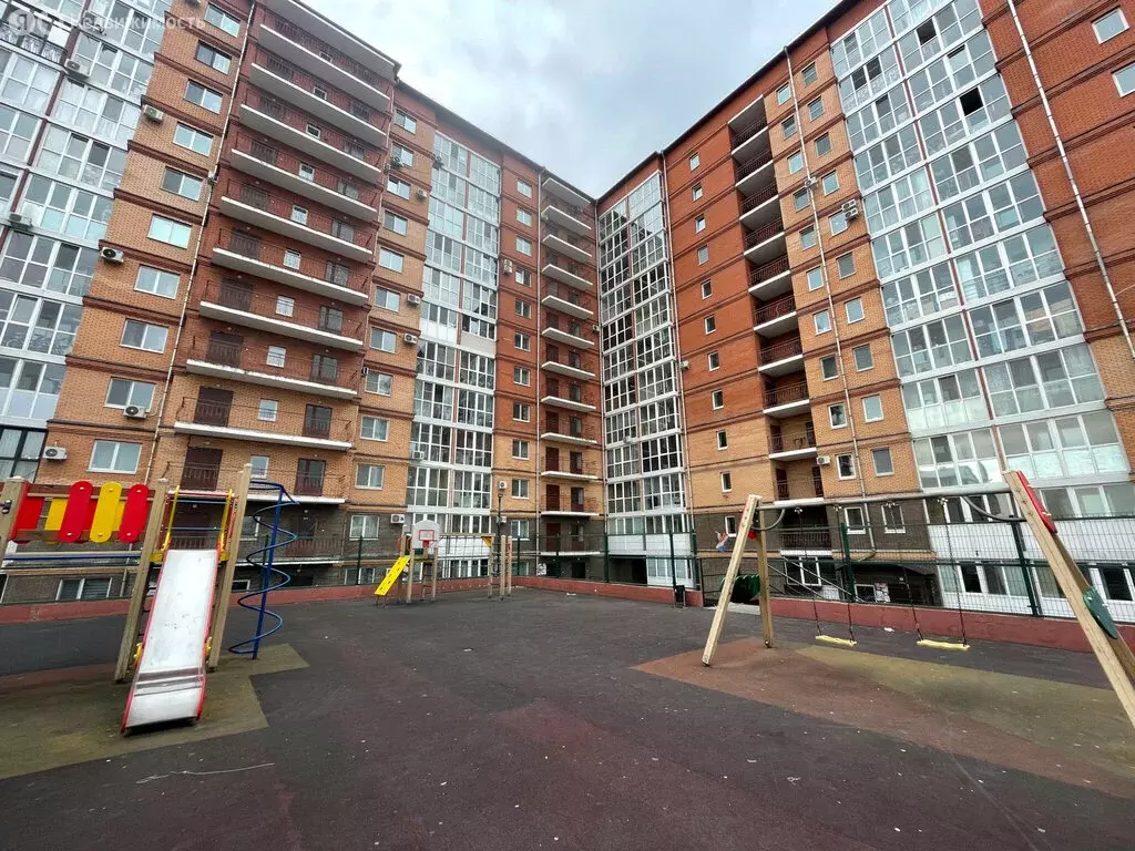 1-комнатная квартира: Уссурийск, улица Сергея Ушакова, 8В (42.4 м) - Фото 0