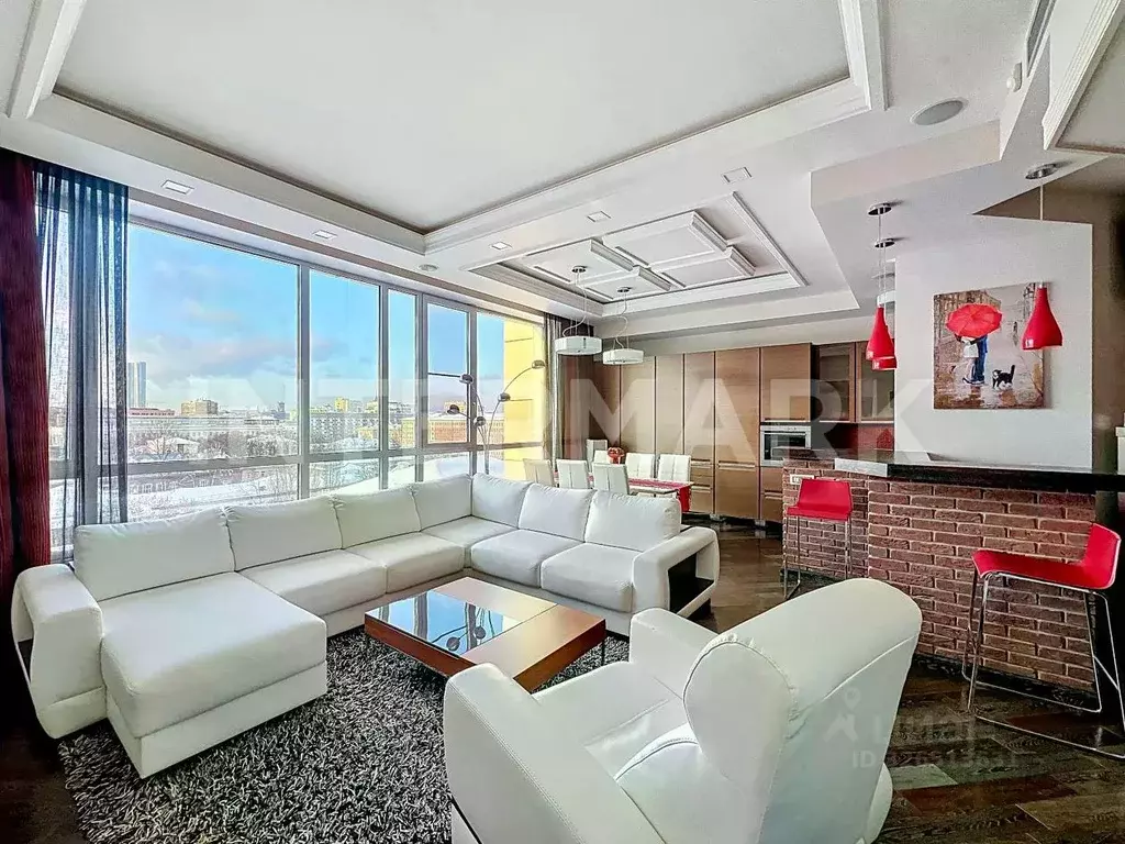 3-к кв. Москва ул. Усачева, 2С3 (135.0 м) - Фото 1