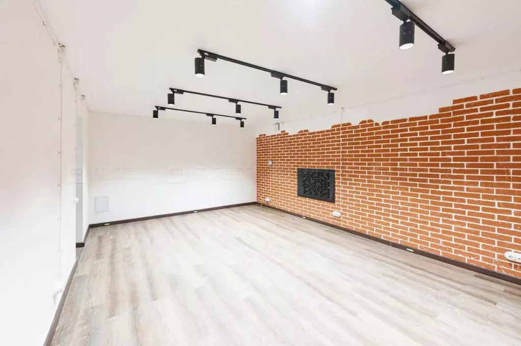 Офис в Татарстан, Казань ул. Островского, 34 (33 м) - Фото 1