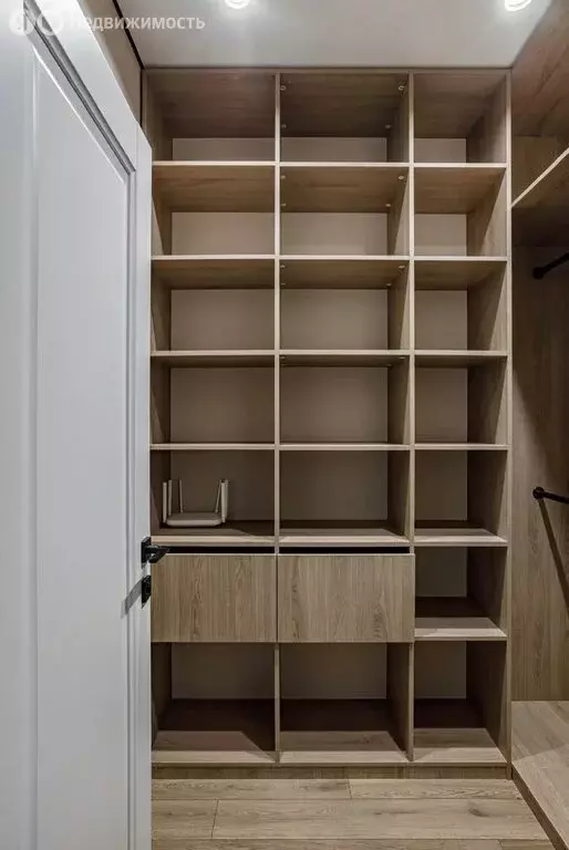 3-комнатная квартира: Краснодар, улица Западный Обход, 39/2 (83 м) - Фото 1