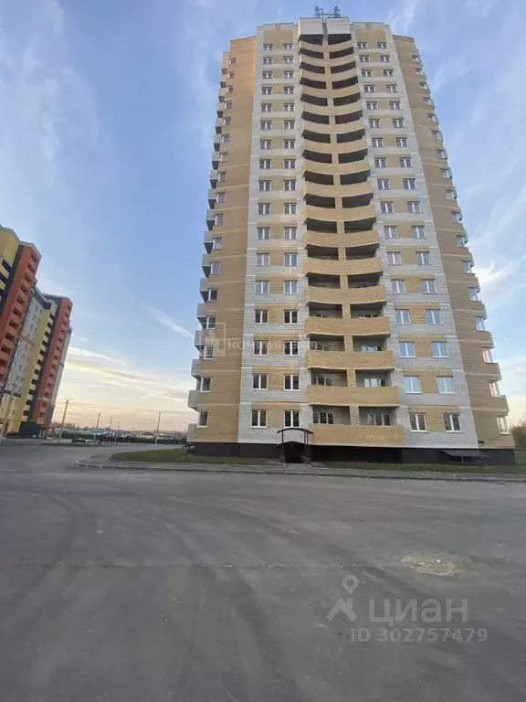 3-к кв. Владимирская область, Владимир ул. Родионовка, 14к3 (81.71 м) - Фото 0