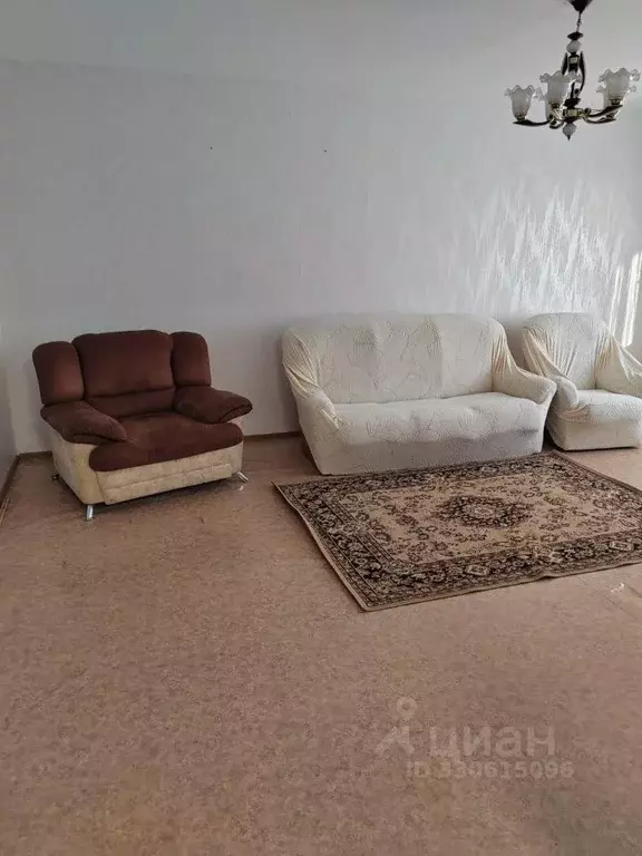 2-к кв. Кемеровская область, Ленинск-Кузнецкий бул. Клюева, 3 (56.6 м) - Фото 2