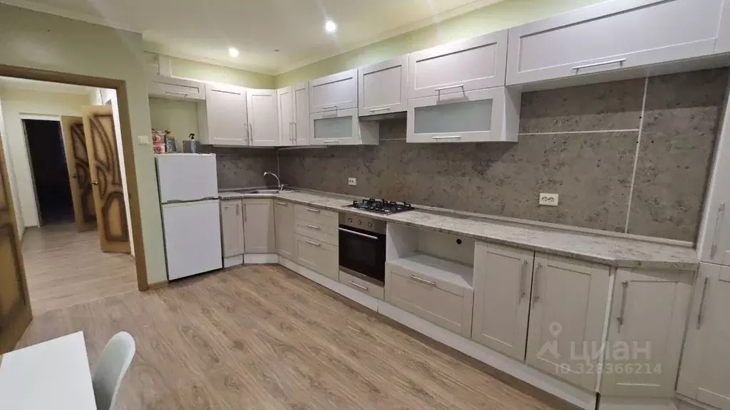 2-к кв. Курская область, Курск Орловская ул., 1А (70.0 м) - Фото 1