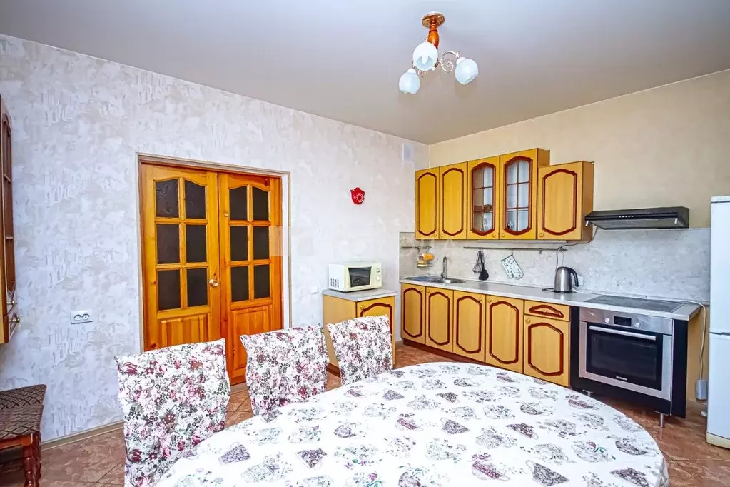 3-к кв. Новосибирская область, Новосибирск Нарымская ул., 17/1 (110.0 ... - Фото 1