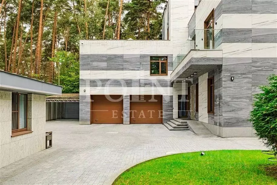 Коттедж в Московская область, Одинцовский городской округ, д. Барвиха, ... - Фото 1