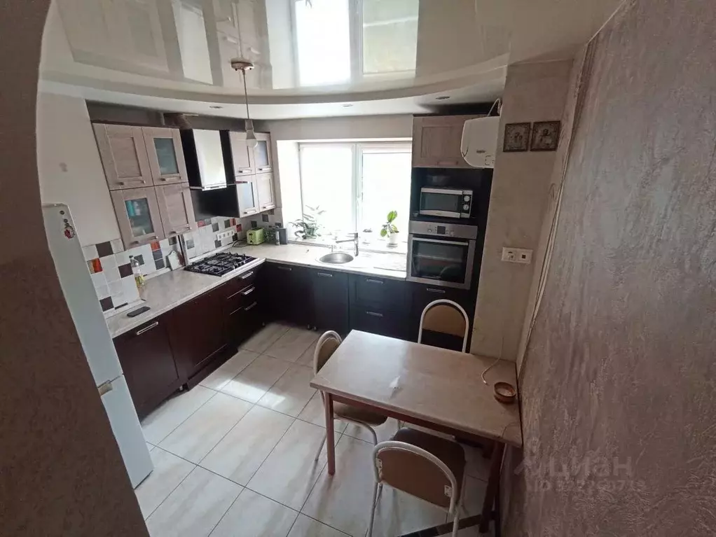 2-к кв. Волгоградская область, Волгоград бул. 30-летия Победы, 17д ... - Фото 1