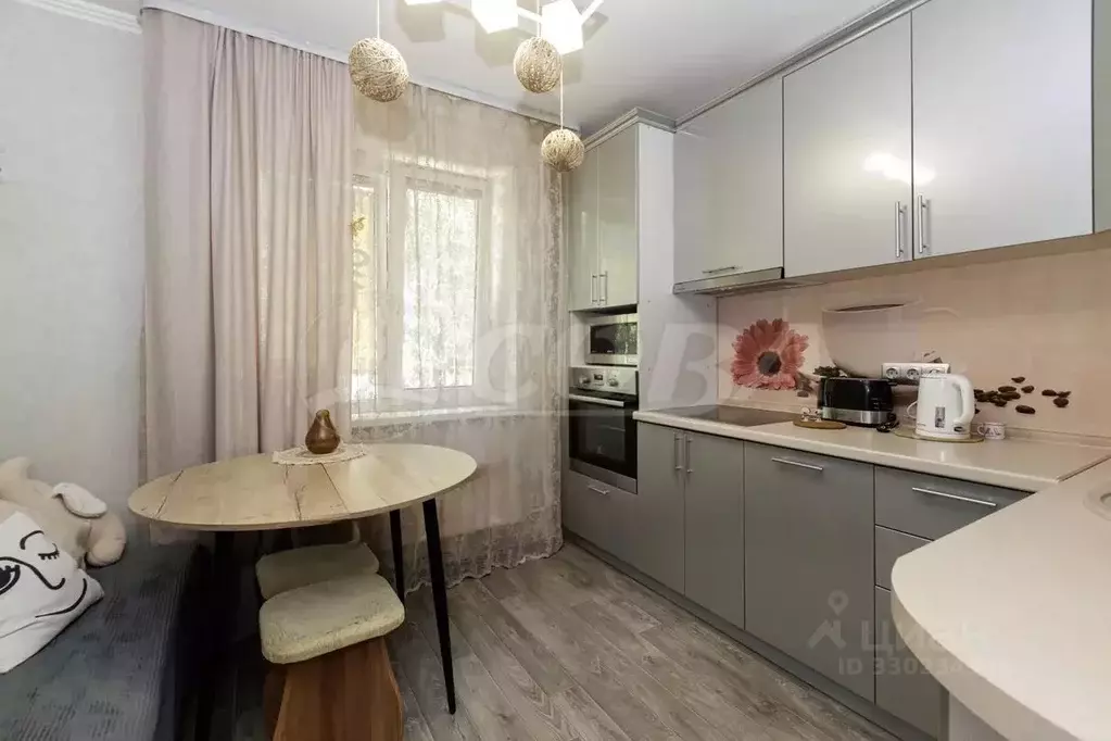 1-к кв. Тюменская область, Тюмень ул. Домостроителей, 8 (33.3 м) - Фото 1