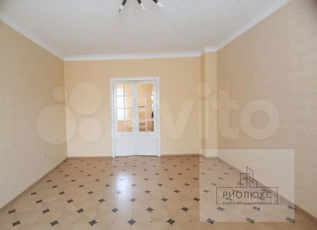 2-к кв. Челябинская область, Челябинск ул. Рождественского, 7 (65.0 м) - Фото 0