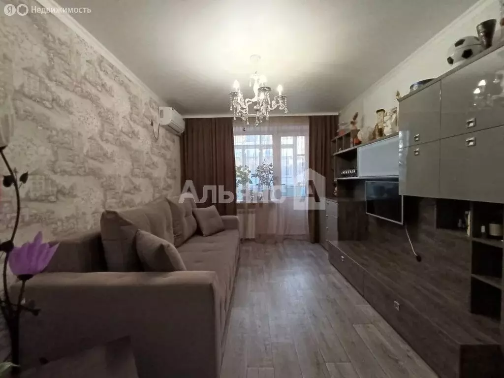 2-комнатная квартира: Волгодонск, улица Максима Горького, 100 (39.1 м) - Фото 0