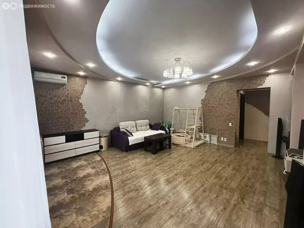 4-комнатная квартира: Белогорск, Вольный переулок, 9 (125.4 м) - Фото 2