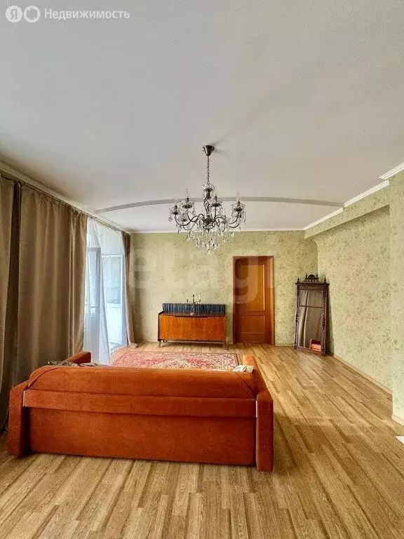 3-комнатная квартира: Курган, улица Ленина, 21 (84.9 м) - Фото 0