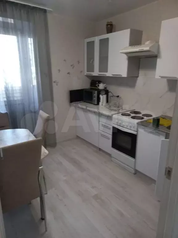 1-к. квартира, 40 м, 9/9 эт. - Фото 0