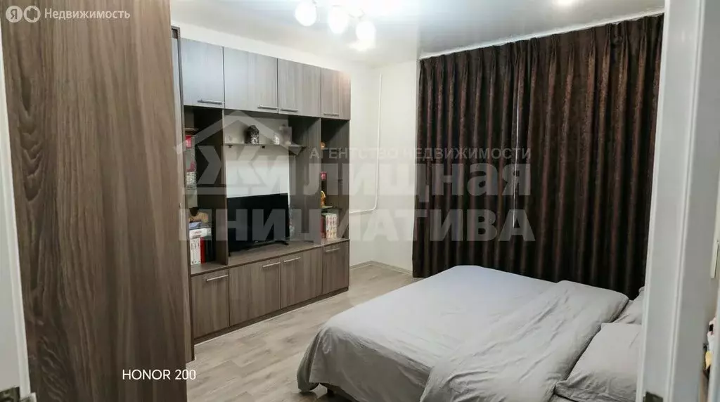 3-комнатная квартира: Уфа, улица Кирова, 39 (61 м) - Фото 1