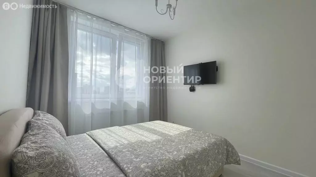 1-комнатная квартира: Екатеринбург, улица Чемпионов, 1 (30.6 м) - Фото 1