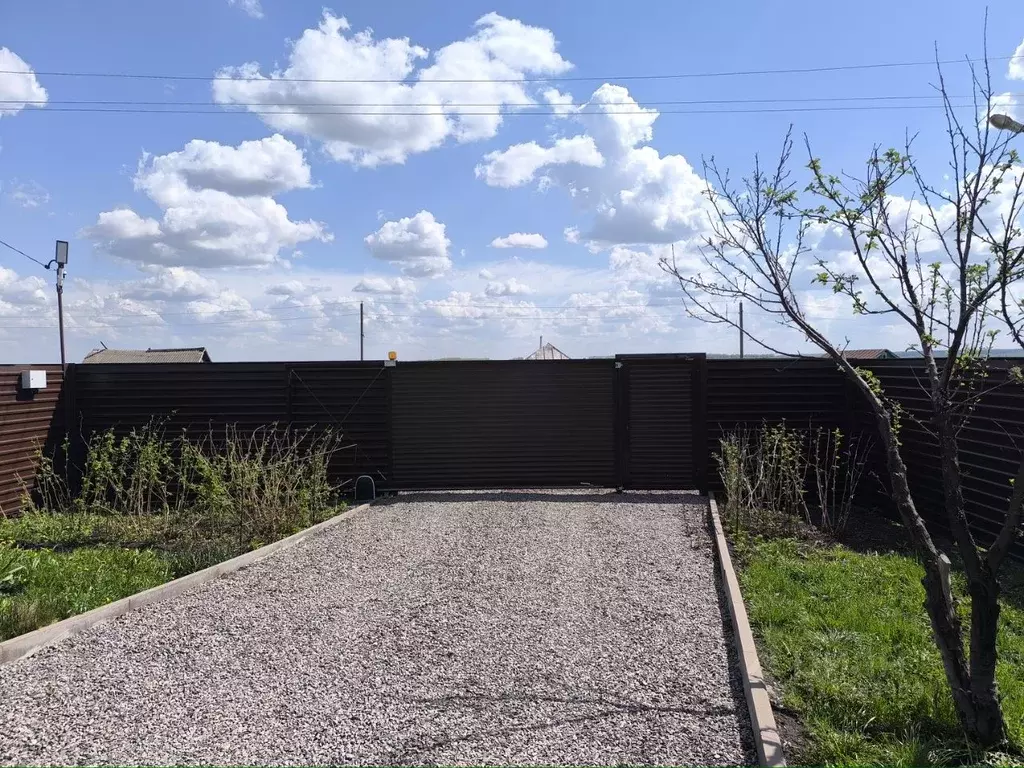 Дом в Пензенская область, Шемышейский район, с. Старое Назимкино ... - Фото 1