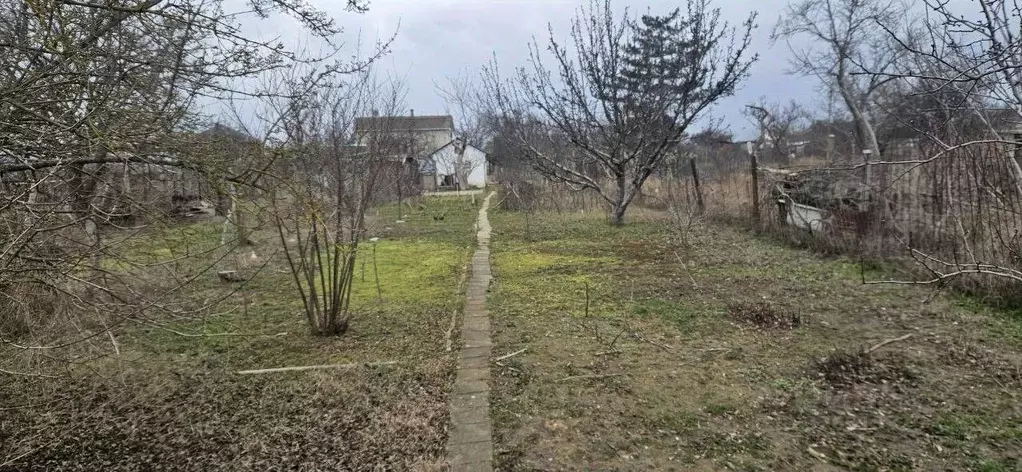 Участок в Крым, Керчь Локомотив СНТ, ул. Локомотивная, 16 (7.0 сот.) - Фото 1