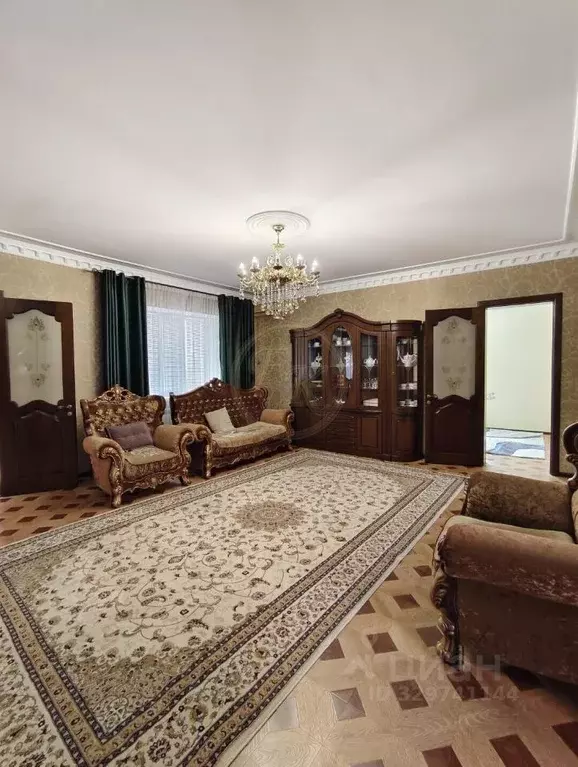 Дом в Карачаево-Черкесия, Черкесск Липовый пер., 22 (250 м) - Фото 1