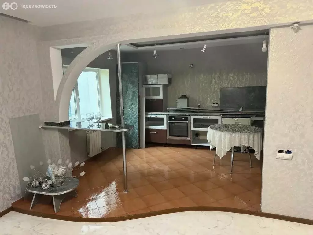 3-комнатная квартира: Курган, жилой район Заозёрный, 6-й микрорайон, ... - Фото 1