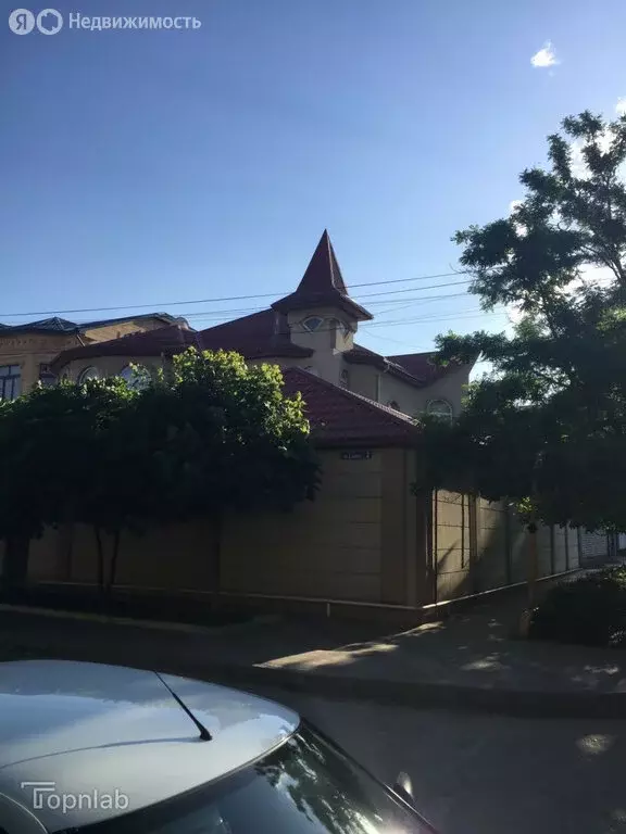 Дом в Махачкала, улица Чкалова, 2 (300 м) - Фото 0