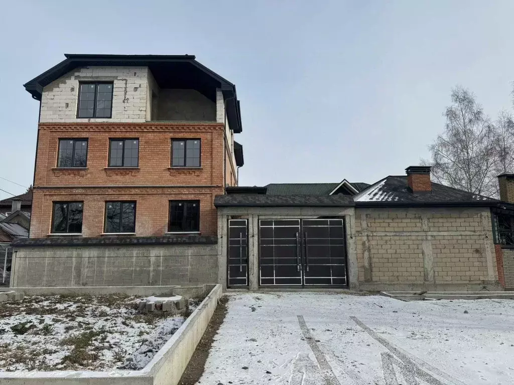 Дом в Ставропольский край, Пятигорск Рабоче-крестьянская ул. (450 м) - Фото 1