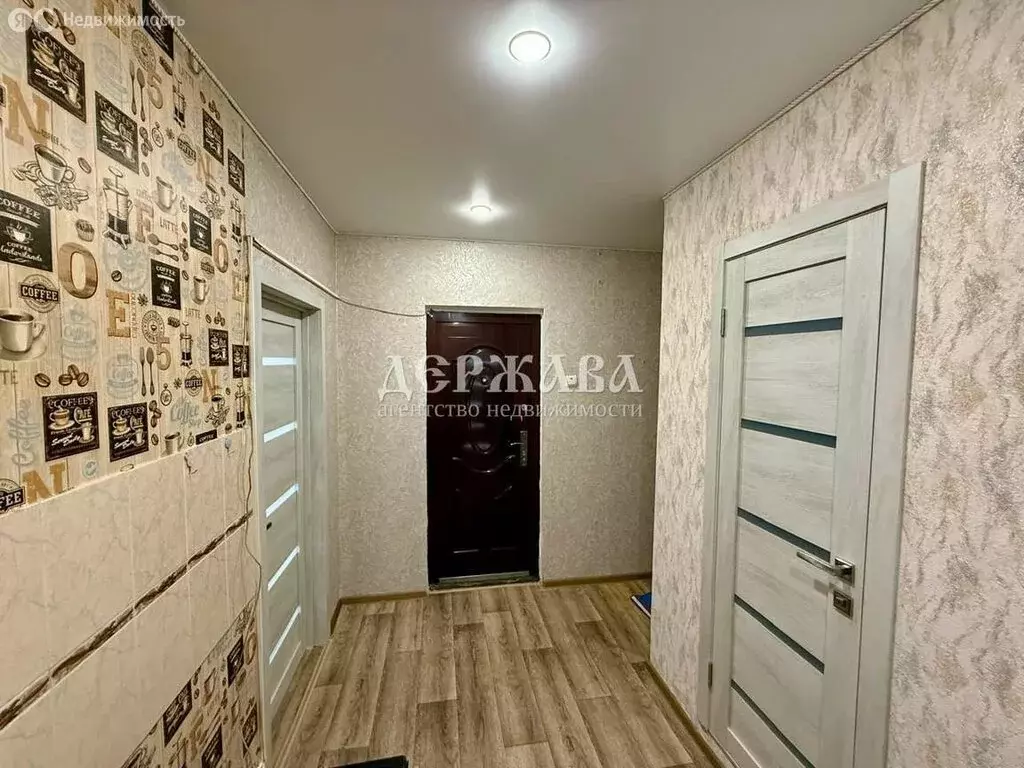 1-комнатная квартира: Старый Оскол, микрорайон Макаренко, 33Б (36.4 м) - Фото 0