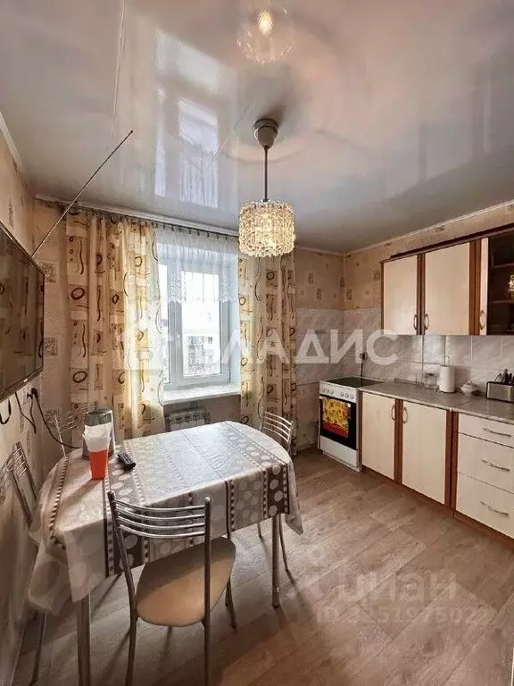 2-к кв. Бурятия, Улан-Удэ Октябрьская ул., 5 (48.5 м) - Фото 1