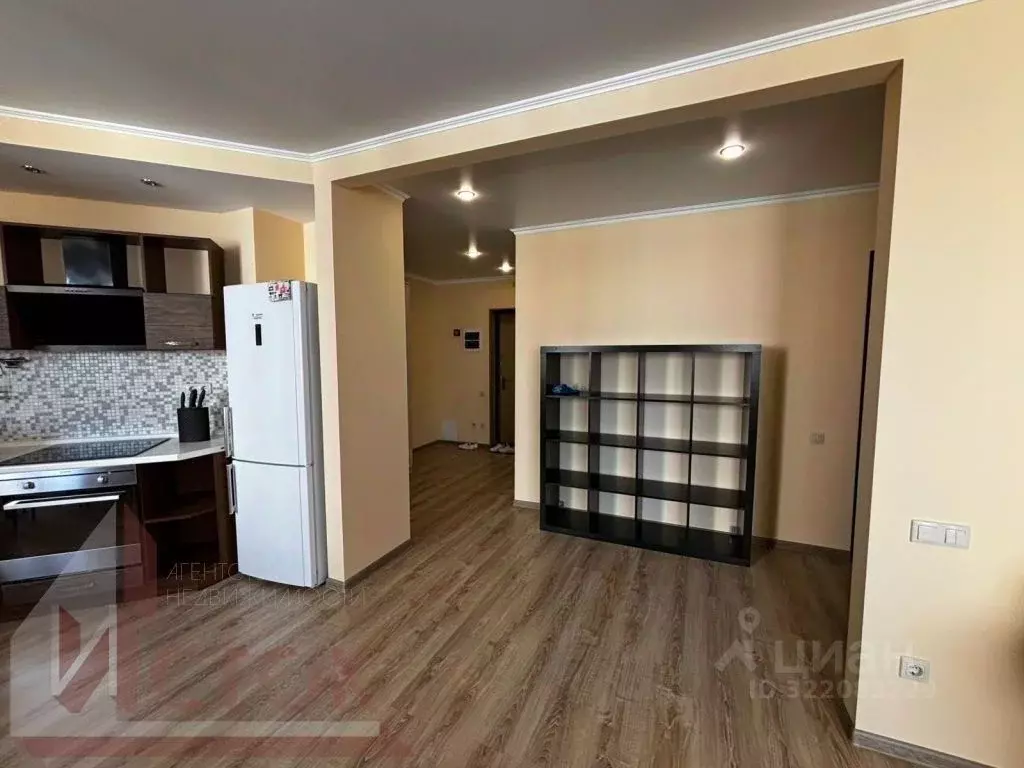 3-к кв. Саратовская область, Саратов ул. Имени Е.И. Пугачева, 51 (82.0 ... - Фото 2