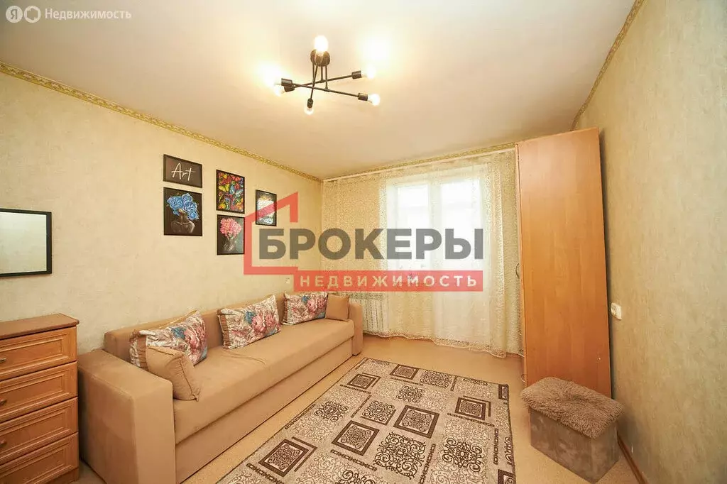 3-комнатная квартира: Севастополь, улица Косарева, 21 (69.8 м) - Фото 0