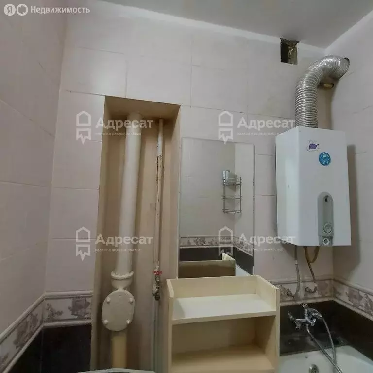 3-комнатная квартира: Волгоград, улица 7-й Гвардейской, 11 (57.2 м) - Фото 1