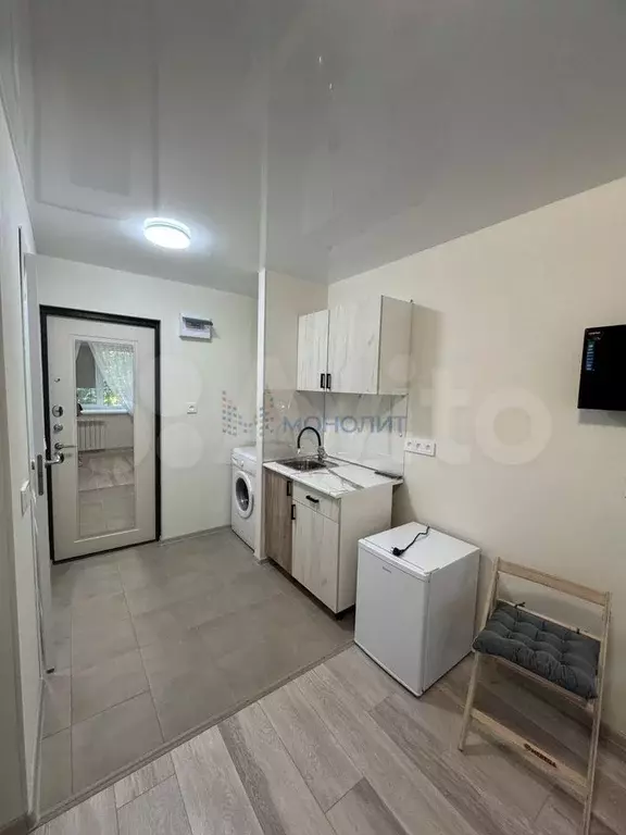 Комната 11,7 м в 6-к., 1/5 эт. - Фото 0