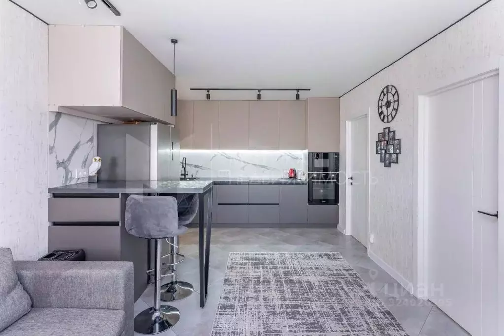 3-к кв. Тюменская область, Тюмень ул. Вице-адмирала Воронцова, 7 (70.8 ... - Фото 1