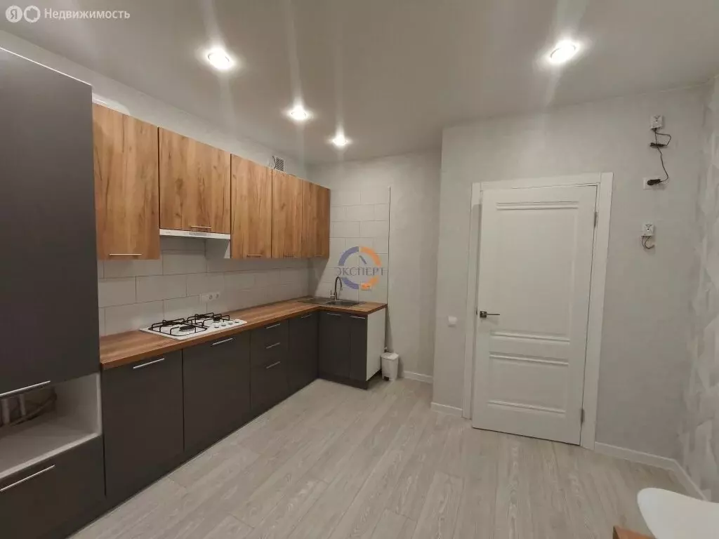 1-комнатная квартира: Великий Новгород, аллея Веряжское раздолье, 14к1 ... - Фото 1