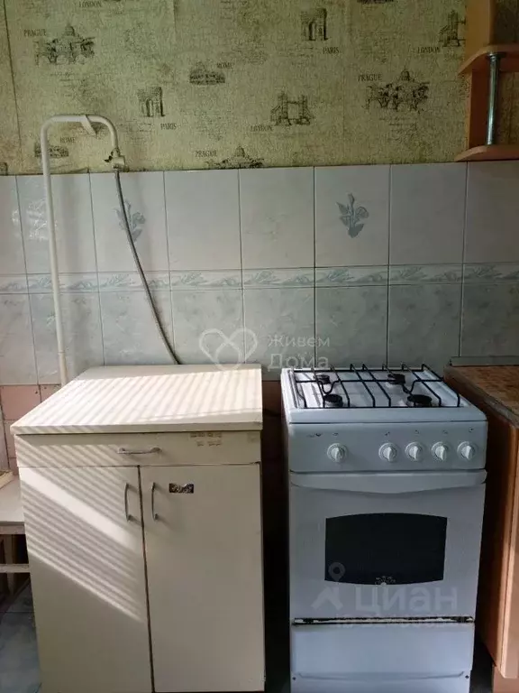 2-к кв. Волгоградская область, Волгоград ул. Кирова, 128 (51.5 м) - Фото 2