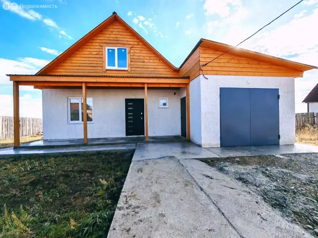 Дом в Урик, Урожайная улица (200 м) - Фото 1