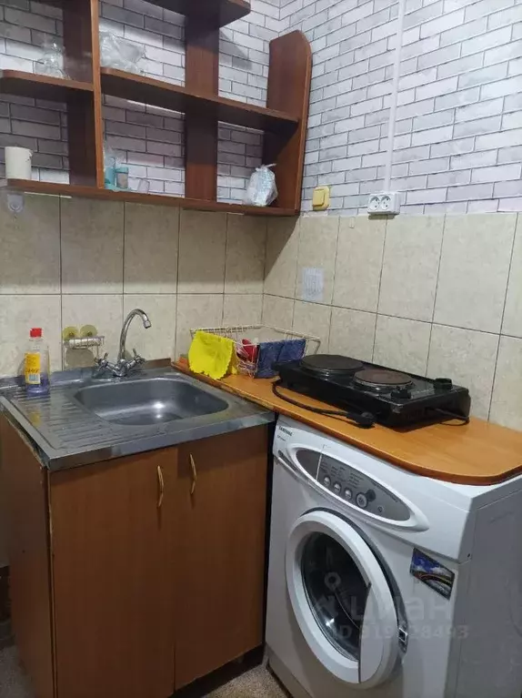 Студия Красноярский край, Красноярск ул. 60 лет Октября, 145 (17.5 м) - Фото 0