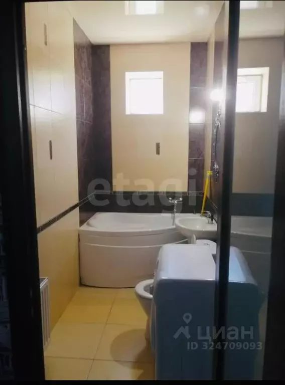 2-к кв. Адыгея, Тахтамукайский район, Старобжегокайское с/пос, Новая ... - Фото 1