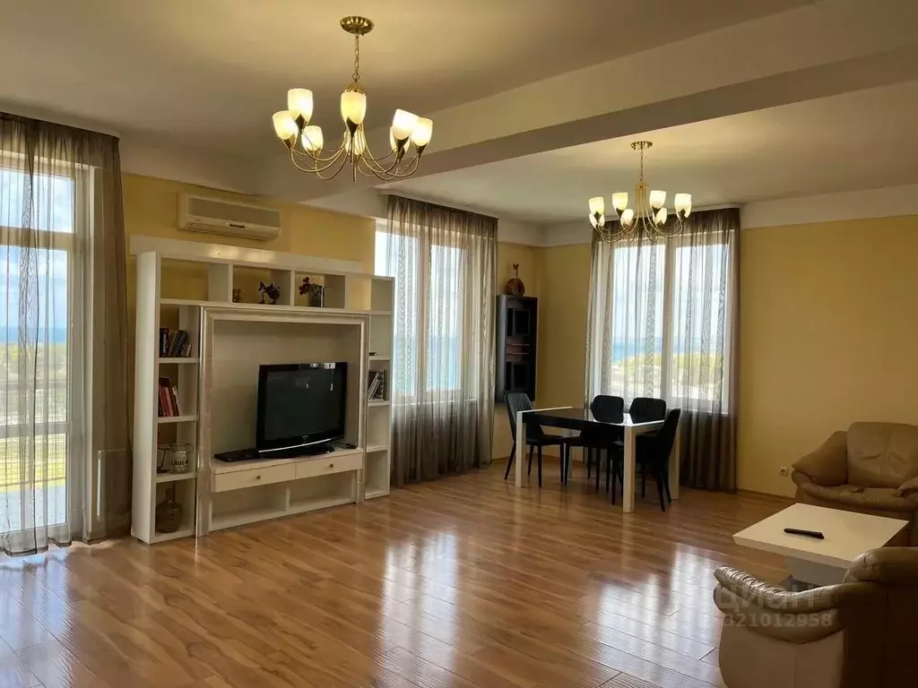 3-к кв. Севастополь ул. Ефремова, 13Б (100.0 м) - Фото 2