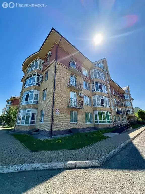 3-комнатная квартира: село Усть-Качка, улица Победы, 23 (84.2 м) - Фото 0