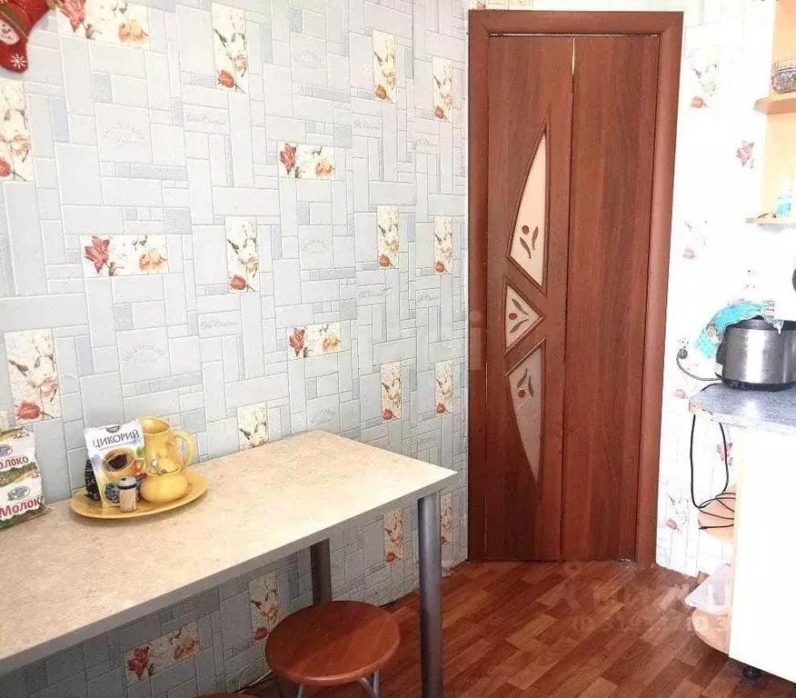 1-к кв. Саратовская область, Саратов ул. Имени Н.Г. Чернышевского, 56 ... - Фото 0