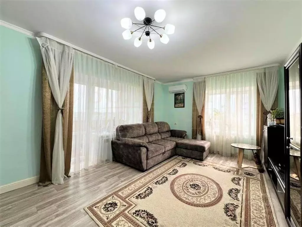 3-к кв. Белгородская область, Белгород ул. Губкина, 11а (106.0 м) - Фото 2