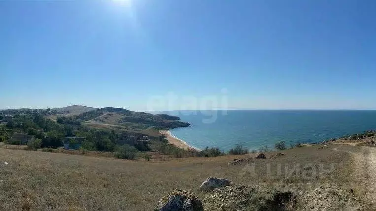 Участок в Крым, Ленинский район, Мысовское с/пос, с. Семеновка ул. ... - Фото 1