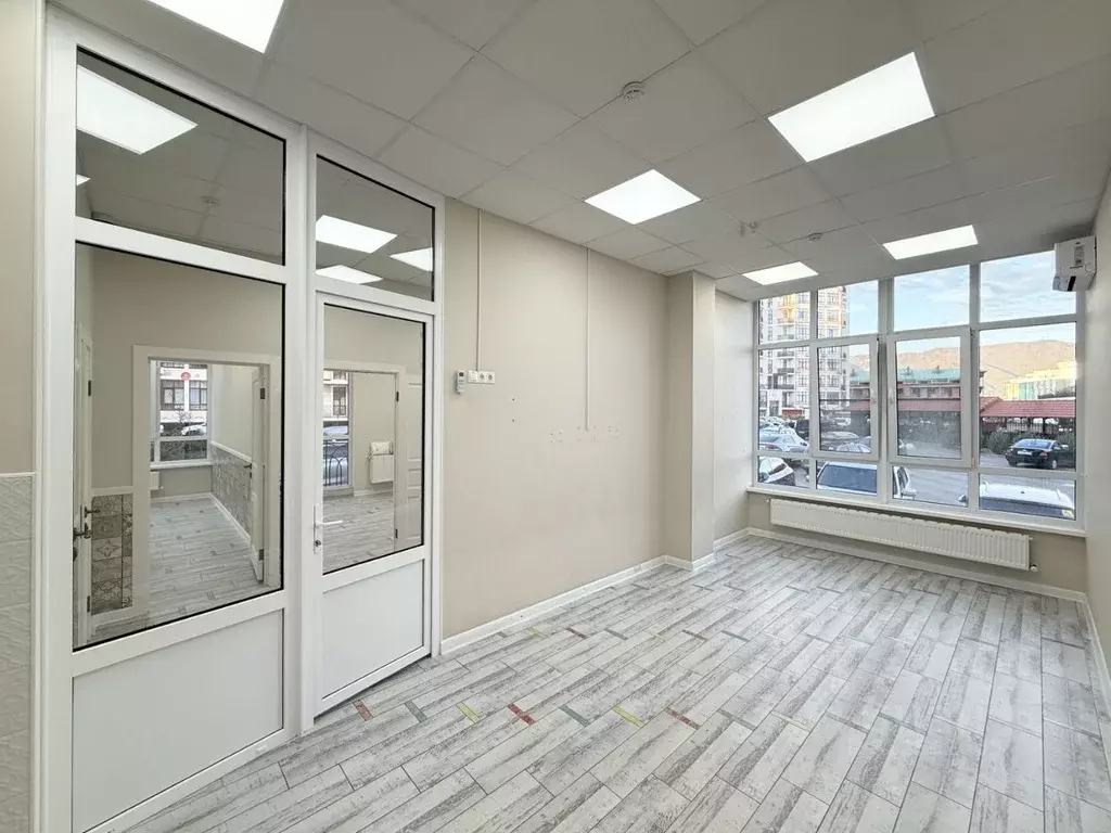 Офис в Краснодарский край, Геленджик Крымская ул., 22к12 (61 м) - Фото 1