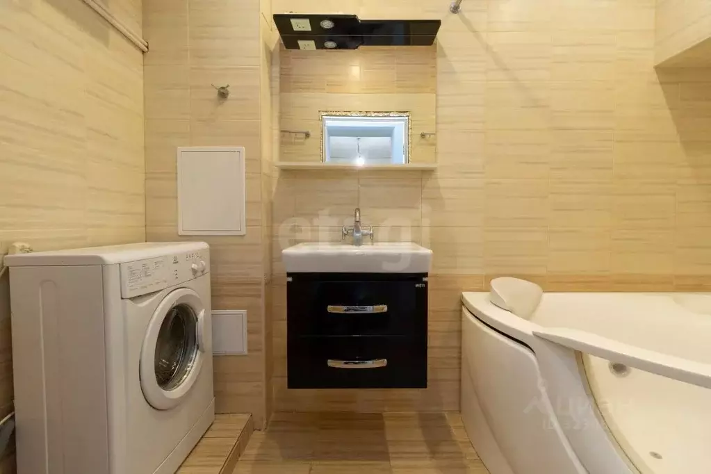 3-к кв. Красноярский край, Красноярск Новосибирская ул., 60 (82.6 м) - Фото 1