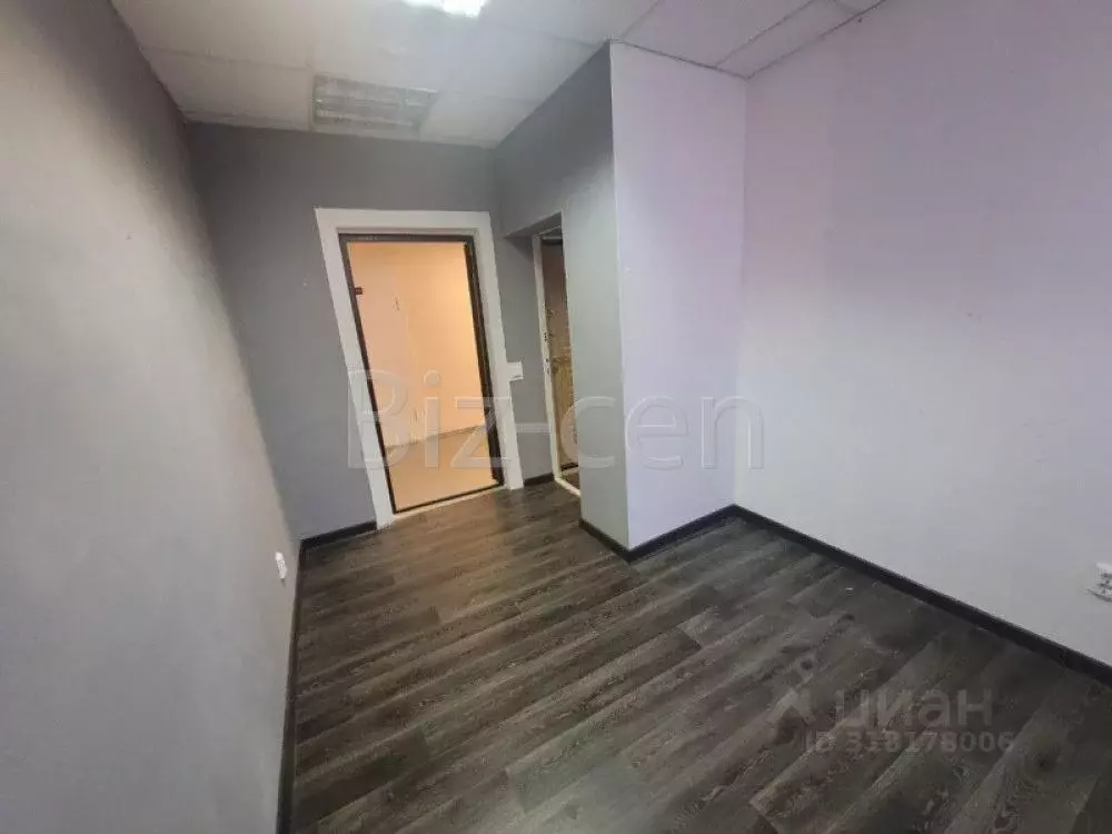 Офис в Санкт-Петербург пл. Конституции, 2 (26 м) - Фото 1