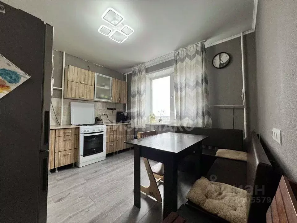 2-к кв. Брянская область, Брянск Почтовая ул., 35А (58.0 м) - Фото 1