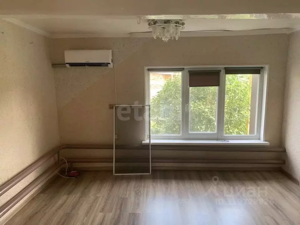 Дом в Курганская область, Далматовский муниципальный округ, с. ... - Фото 1