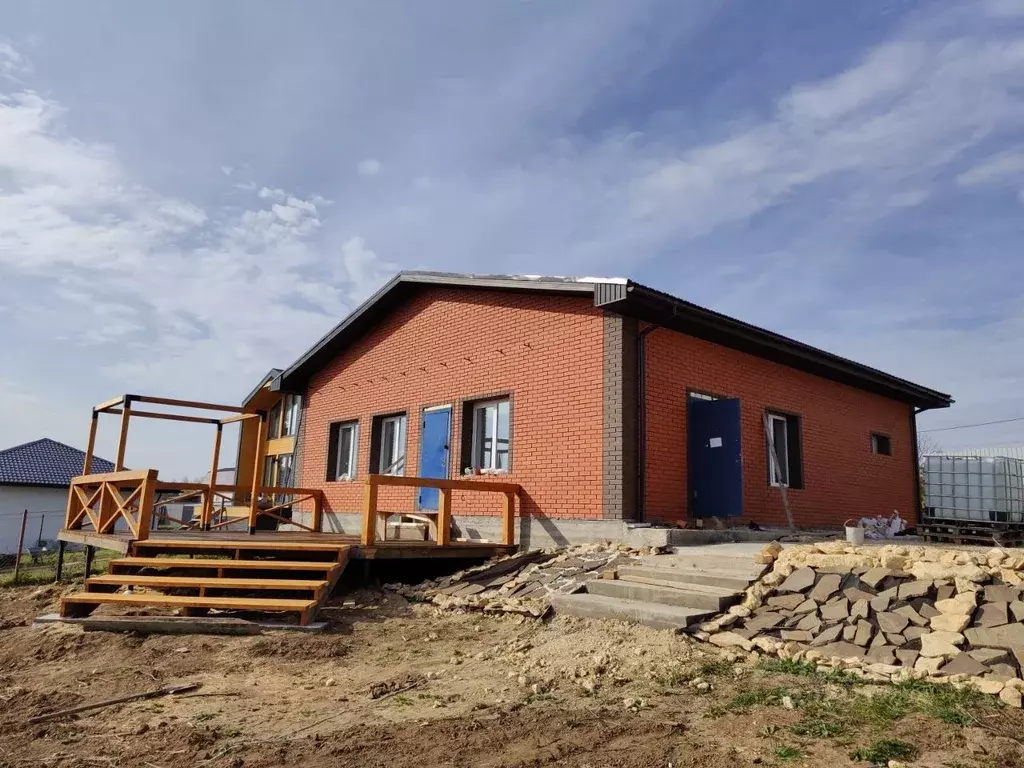 Дом в Московская область, Серпухов городской округ, д. Родионовка, ... - Фото 1