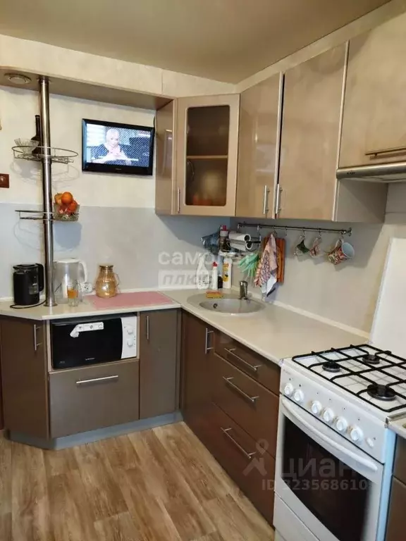 3-к кв. Орловская область, Орел Часовая ул., 45 (58.5 м) - Фото 2