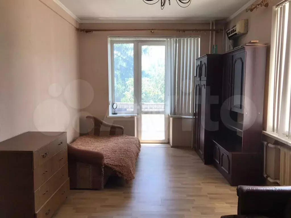 3-к. квартира, 70 м, 4/5 эт. - Фото 0