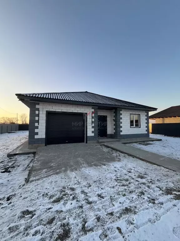 Дом в Хакасия, Усть-Абаканский район, пос. Тепличный ул. Ленина (135 ... - Фото 2